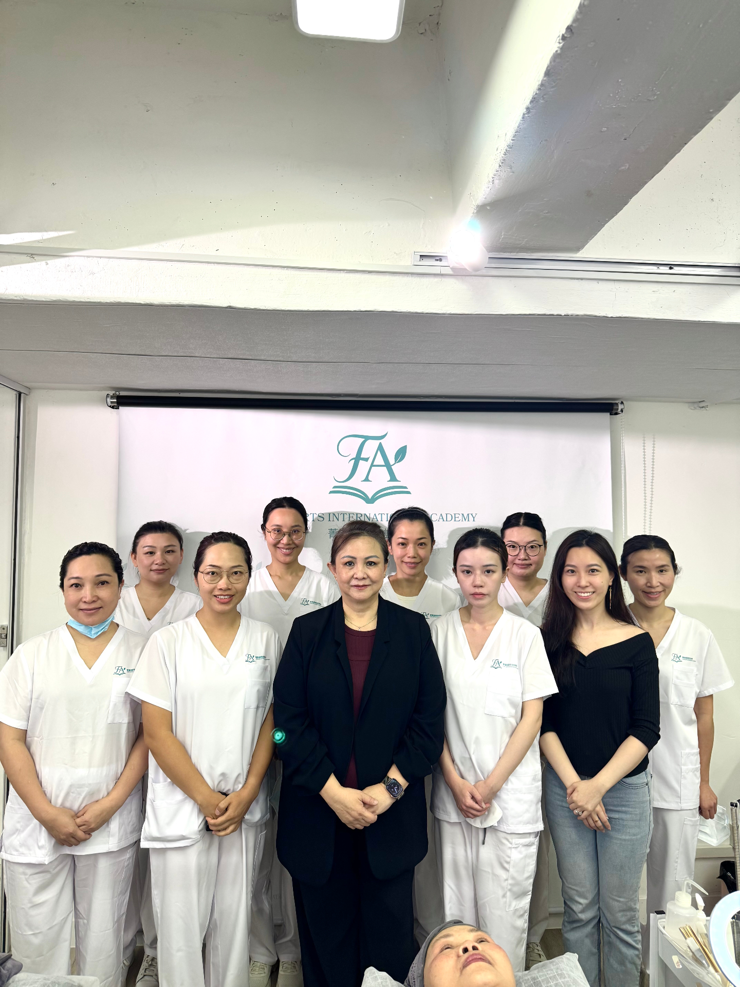 菁藝國際培訓學院獲獎獎盃 — Fine Arts Academy Award Trophies